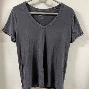 Women’s Gray Tee Size Medium